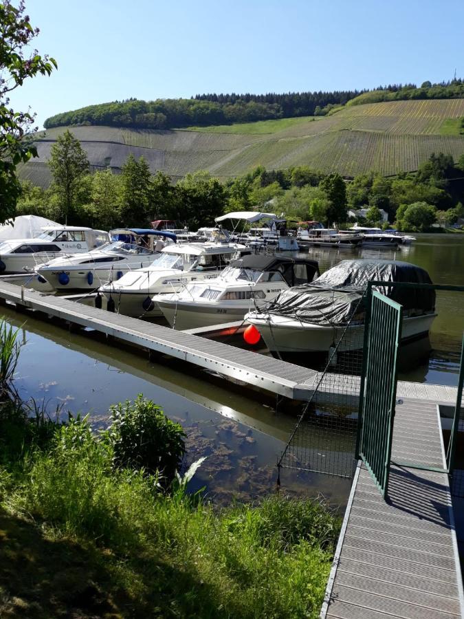 Ferienwohnung Saarblick Ockfen Bagian luar foto